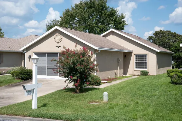 Property Slideshow image 3 of 42 | 1913 nw 50th cir, Ocala, FL, 34482