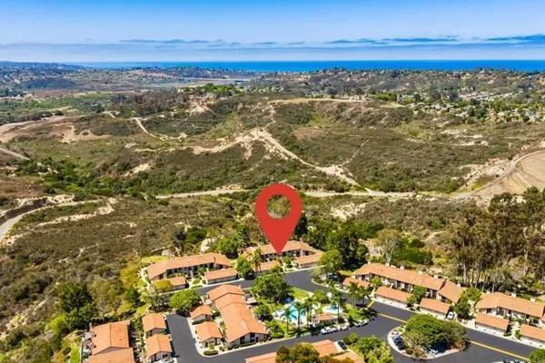 Property Slideshow image 2 of 33 | 136 s jayton ln, Encinitas, CA, 92024