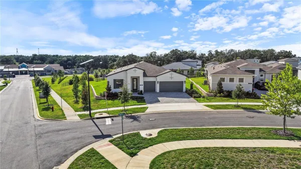 Property Slideshow image 3 of 43 | 442 turin way, Lady Lake, FL, 32159