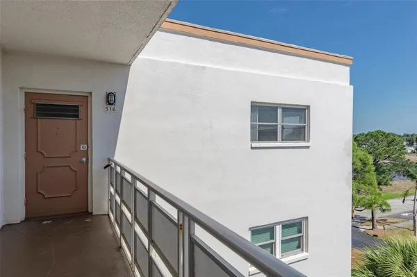 Property Slideshow image 2 of 23 | 5603 80th st 516, St Petersburg, FL, 33709