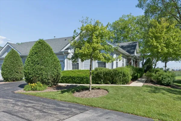 Property Slideshow image 2 of 26 | 21102 w cypress ct, Plainfield, IL, 60544