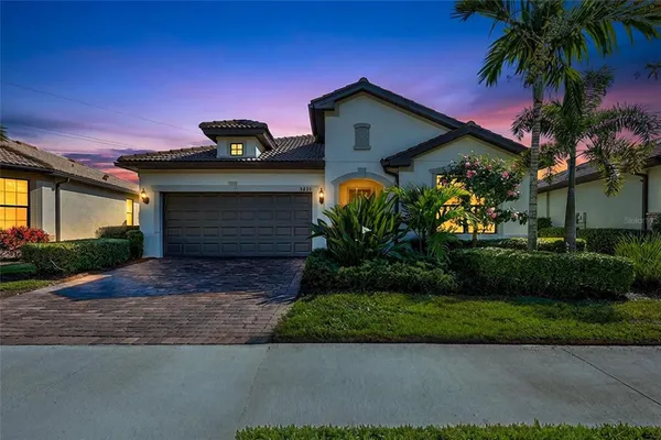 Property Slideshow image 2 of 62 | 5635 rain lily ct, Sarasota, FL, 34238