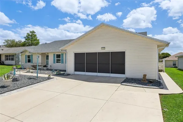 Property Slideshow image 2 of 40 | 6348 highland lakes blvd, Leesburg, FL, 34748