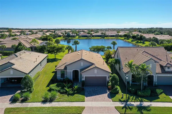 Property Slideshow image 2 of 50 | 5341 sundew dr, Sarasota, FL, 34238