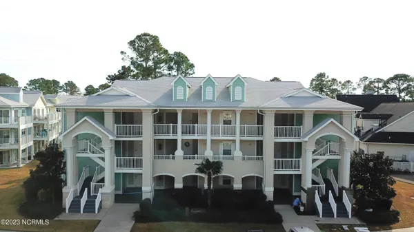 Property Slideshow image 2 of 43 | 330 s middleton dr 1508, Calabash, NC, 28467