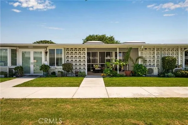 Property Slideshow image 3 of 56 | 1564 merion way 34j, Seal Beach, CA, 90740