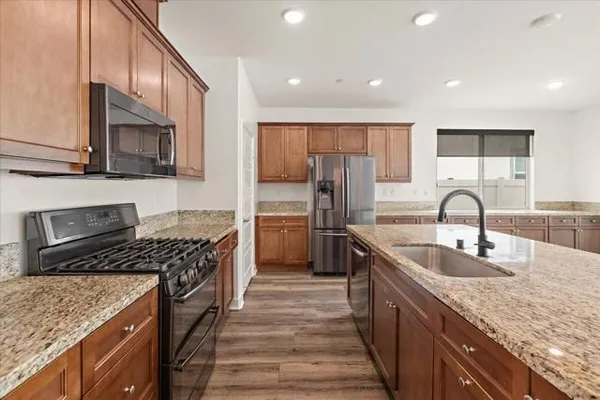 Property Slideshow image 3 of 33 | 1530 village green way, Beaumont, CA, 92223