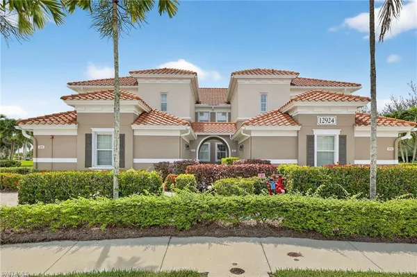 Property Slideshow image 2 of 47 | 12924 new market st 102, Fort Myers, FL, 33913