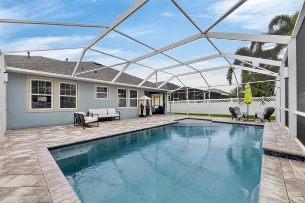 Property Slideshow image 2 of 85 | 513 manns harbor dr, Apollo Beach, FL, 33572