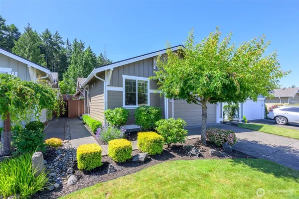 Property Slideshow image 2 of 31 | 8313 bainbridge loop, Lacey, WA, 98516