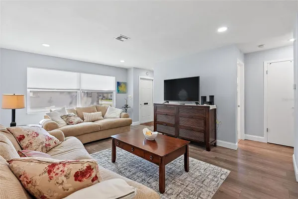 Property Slideshow image 3 of 27 | 6795 armand pl n # 4, Pinellas Park, FL, 33781