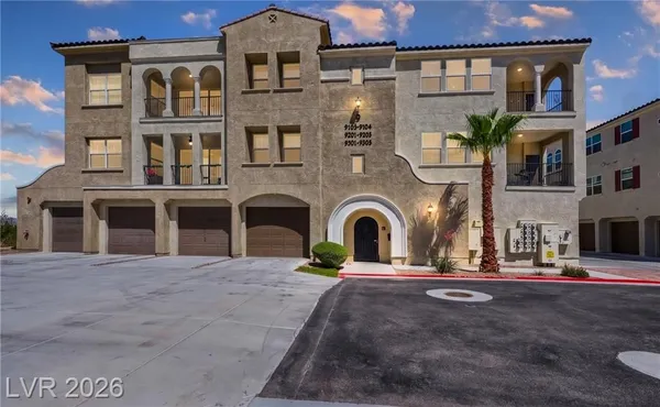 Property Slideshow image 3 of 36 | 2555 hampton rd 9301, Henderson, NV, 89052