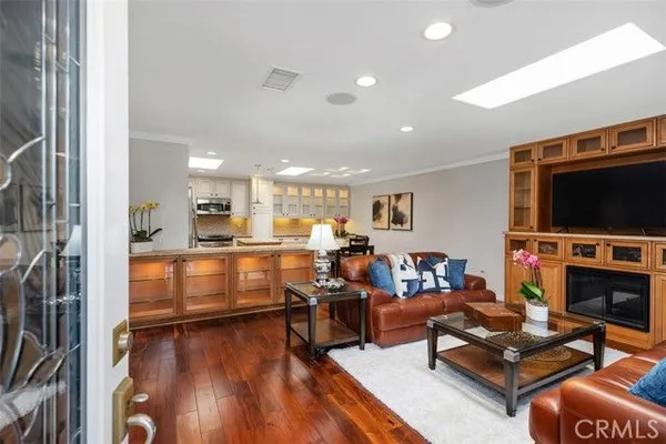 Property Slideshow image 3 of 33 | 3147 via vis b, Laguna Woods, CA, 92637