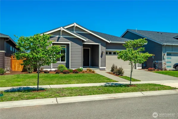 Property Slideshow image 3 of 40 | 18011 150th st, Bonney Lake, WA, 98391