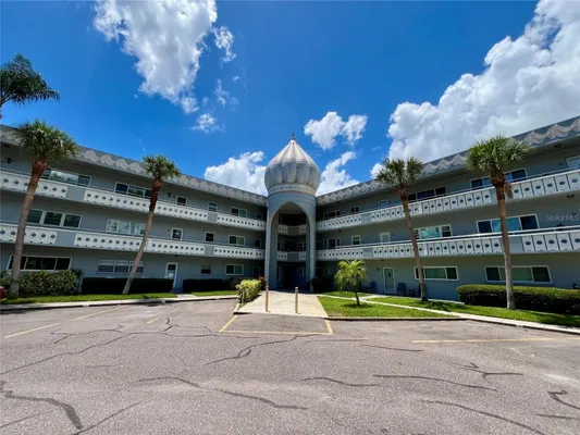 Property Slideshow image 3 of 50 | 2341 haitian dr 49, Clearwater, FL, 33763