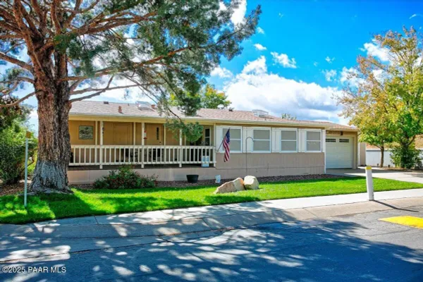 Property Slideshow image 2 of 24 | 768 n mesquite tree dr 202, Dewey-Humboldt, AZ, 86327