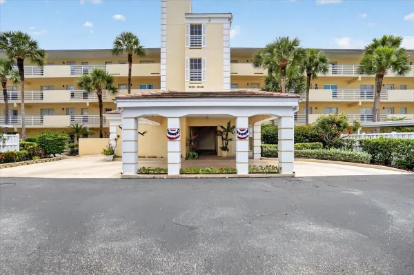 Property Slideshow image 2 of 33 | 1040 wexford blvd 1040, Venice, FL, 34293