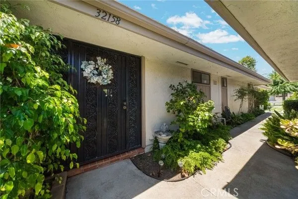 Property Slideshow image 3 of 31 | 32158 via barrida, San Juan Capistrano, CA, 92675