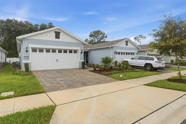 Property Slideshow image 3 of 49 | 13640 splashing isla dr, Winter Garden, FL, 34787