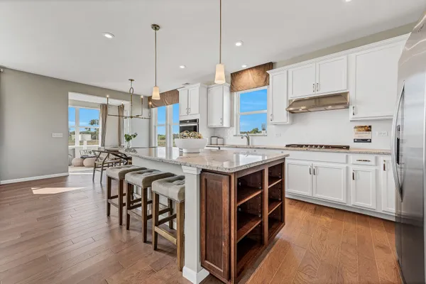 Property Slideshow image 3 of 12 | 2895 briargate dr, Lindenhurst, IL, 60046