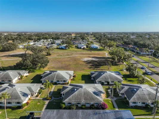 Property Slideshow image 3 of 31 | 1901 canterbury ln 19, Sun City Center, FL, 33573
