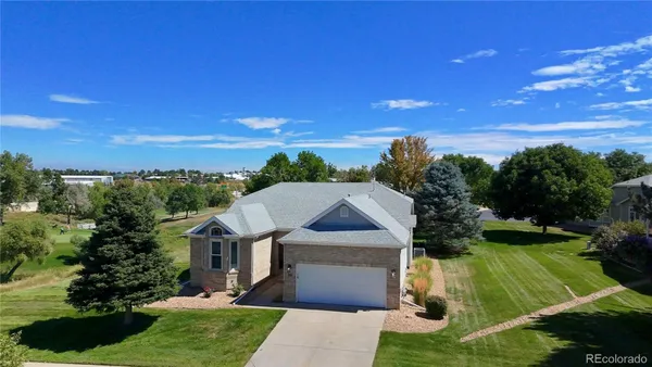 Property Slideshow image 2 of 37 | 102 canongate ln, Highlands Ranch, CO, 80130