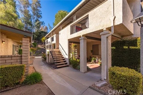Property Slideshow image 2 of 41 | 19828 spanish oak dr, Newhall, CA, 91321