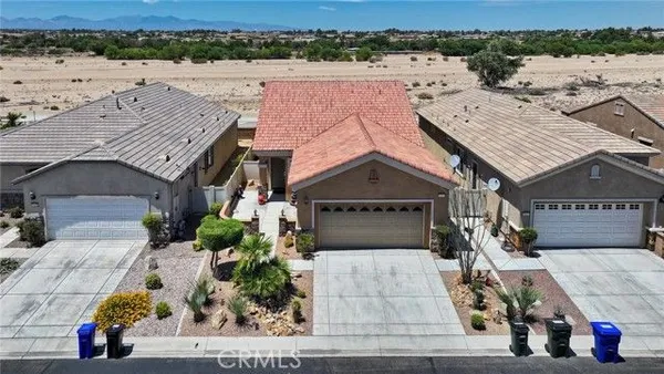 Property Slideshow image 2 of 53 | 10404 darby rd, Apple Valley, CA, 92308