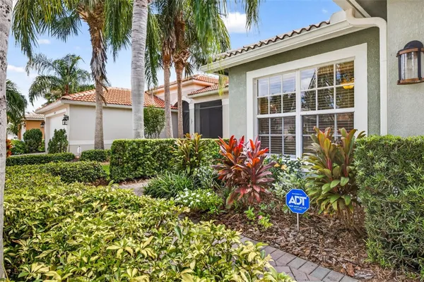 Property Slideshow image 2 of 65 | 15737 crystal waters dr, Wimauma, FL, 33598