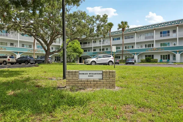 Property Slideshow image 2 of 77 | 2380 world parkway blvd 40, Clearwater, FL, 33763