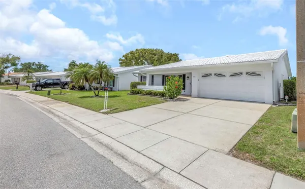 Property Slideshow image 3 of 78 | 9220 40th st, Pinellas Park, FL, 33782