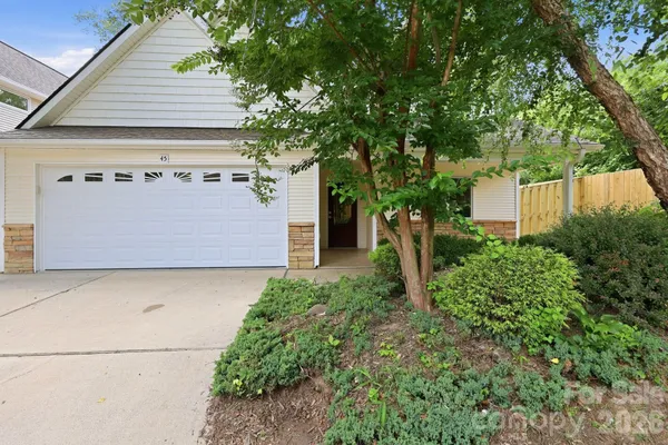 Property Slideshow image 3 of 38 | 45 beekeeper trl, Swannanoa, NC, 28778