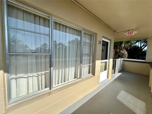 Property Slideshow image 3 of 46 | 2464 australia way 78, Clearwater, FL, 33763