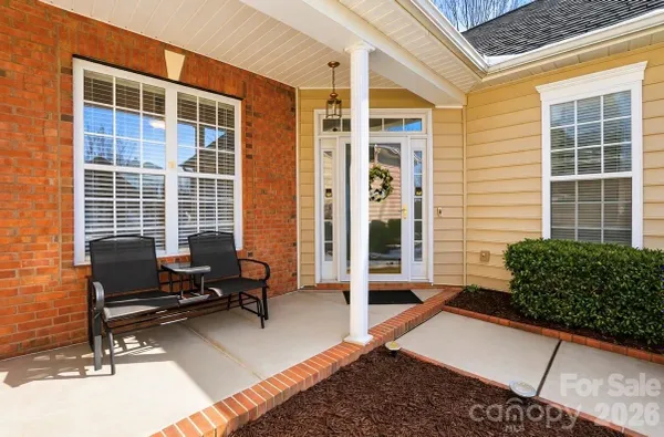 Property Slideshow image 2 of 35 | 1667 onyx rdg, Fort Mill, SC, 29708