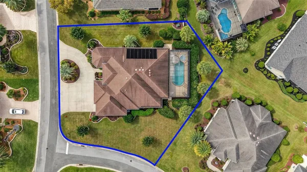 Property Slideshow image 2 of 70 | 1850 lake ridge dr, The Villages, FL, 32162