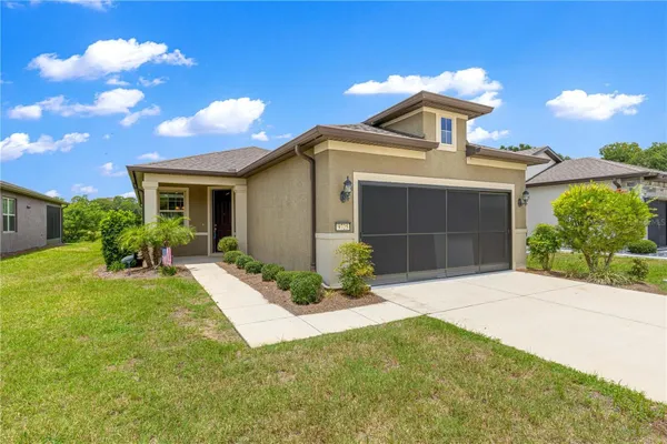 Property Slideshow image 3 of 47 | 9725 sw 63rd loop, Ocala, FL, 34481