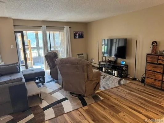 Property Slideshow image 3 of 16 | 13991 e marina dr 103, Aurora, CO, 80014