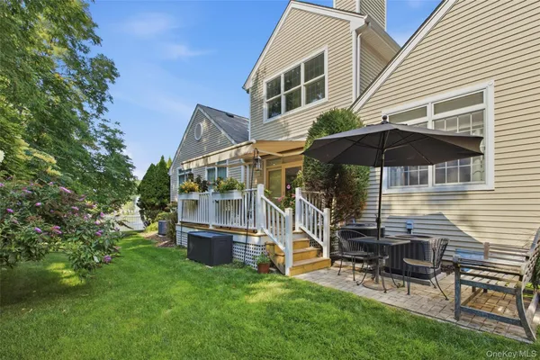 Property Slideshow image 3 of 38 | 2 emilys way, Brookhaven, NY, 11733