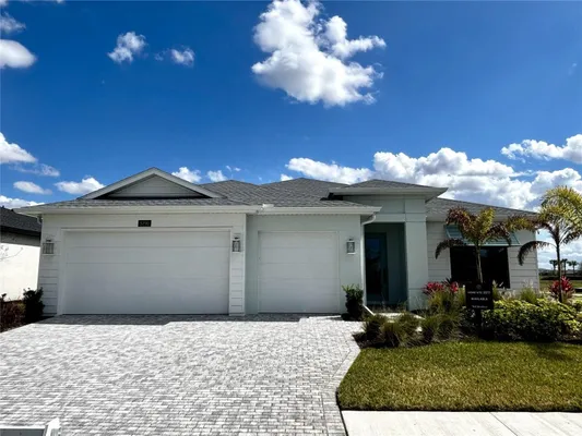Property Slideshow image 2 of 26 | 5790 freestone cir, Apollo Beach, FL, 33572