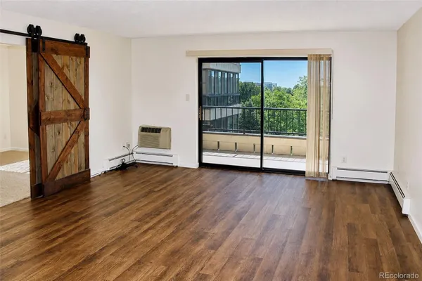 Property Slideshow image 2 of 24 | 13931 e marina dr 514, Aurora, CO, 80014