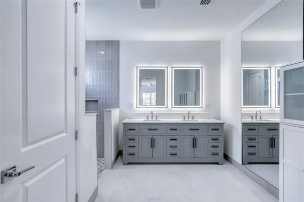 Property Slideshow image 3 of 100 | 672 hang loose way, Daytona Beach, FL, 32124