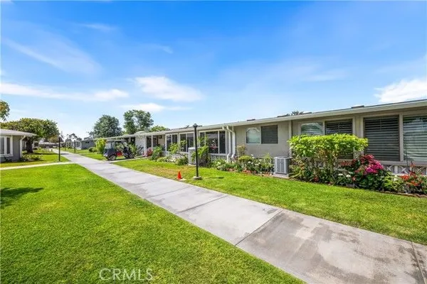 Property Slideshow image 3 of 71 | 1522 merion way 33j, Seal Beach, CA, 90740