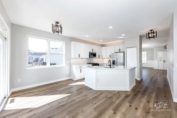 Property Slideshow image 2 of 51 | 721 s wellston ln, Romeoville, IL, 60446