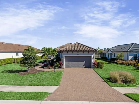 Property Slideshow image 2 of 43 | 4743 motta ct, Bradenton, FL, 34211