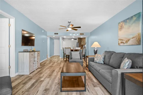 Property Slideshow image 3 of 34 | 14130 rosemary ln 5209, Largo, FL, 33774