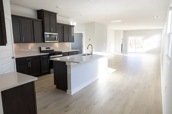 Property Slideshow image 2 of 46 | 305 apollo pvt way, Gallatin, TN, 37066