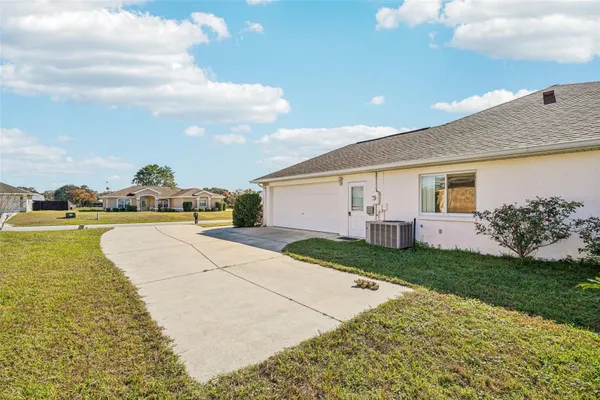 Property Slideshow image 3 of 27 | 8650 sw 55th ct, Ocala, FL, 34476