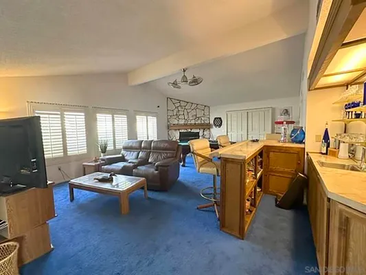 Property Slideshow image 2 of 11 | 5192 don rodolfo dr, Carlsbad, CA, 92010