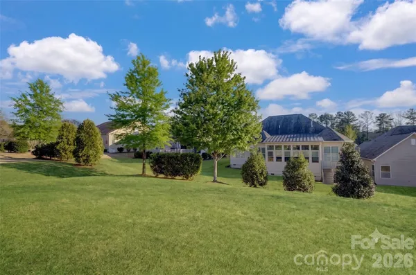Property Slideshow image 3 of 42 | 15511 lake ridge rd, Charlotte, NC, 28278