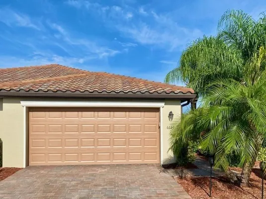 Property Slideshow image 2 of 27 | 6650 willowshire way, Bradenton, FL, 34212